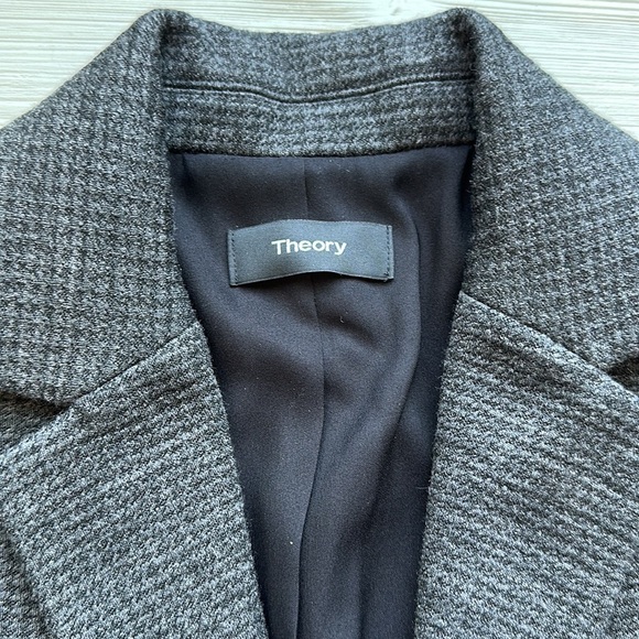 NWOT Theory Classic Shrunken Jacket Grey size 0 - Picture 4 of 10